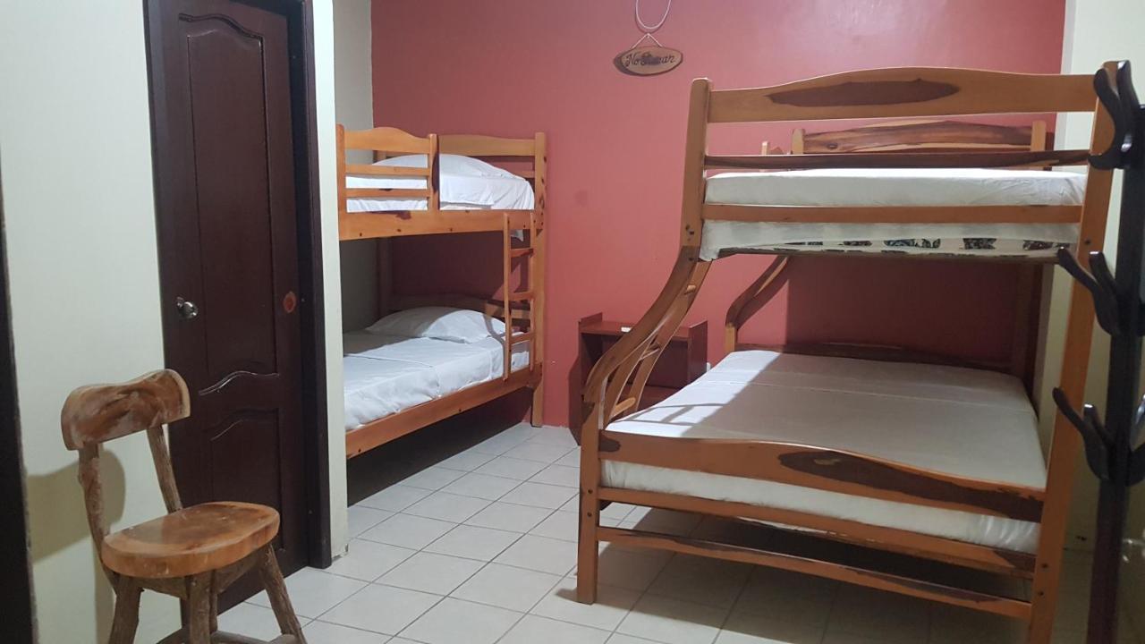 Chaqana Hostel Salinas  Εξωτερικό φωτογραφία